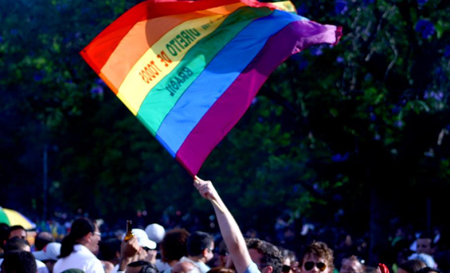 Artigo - Cura gay é interpretação rasa e infundada do que é Psicologia